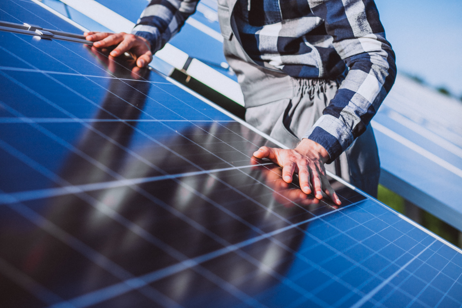 The problems you don’t know about if you decide to install solar panels yourself